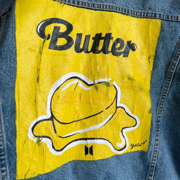Hand painted butter jean jacket! - Picture 3 of 6